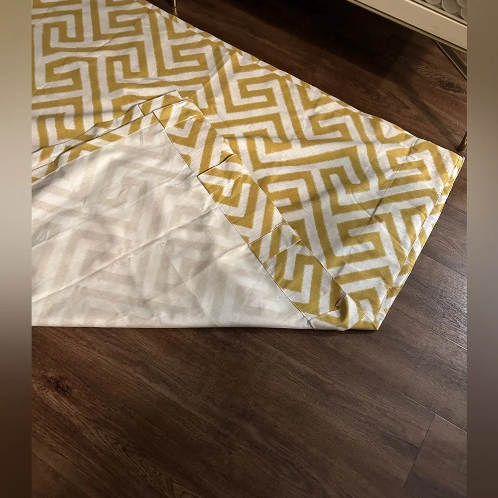 Set OF 2 NEW IKAT KEY WEST ELM 48